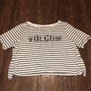 Volcom t shirt